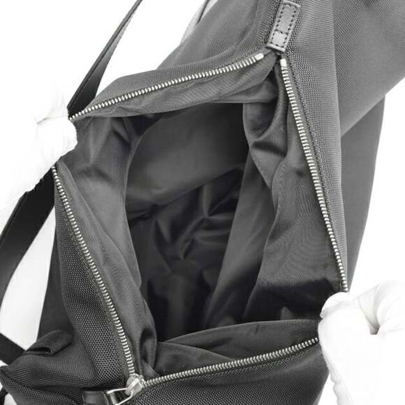 GUCCI Black Leather Backpack - Picture 7 of 8